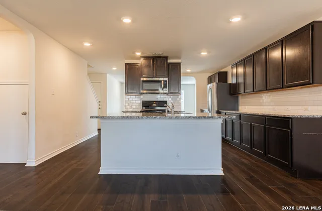 4119 IJOLITE AVE San Antonio, TX 78253
