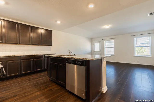 4119 IJOLITE AVE San Antonio, TX 78253