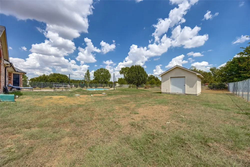 2701 Valley Ridge Lane Sherman, TX 75092