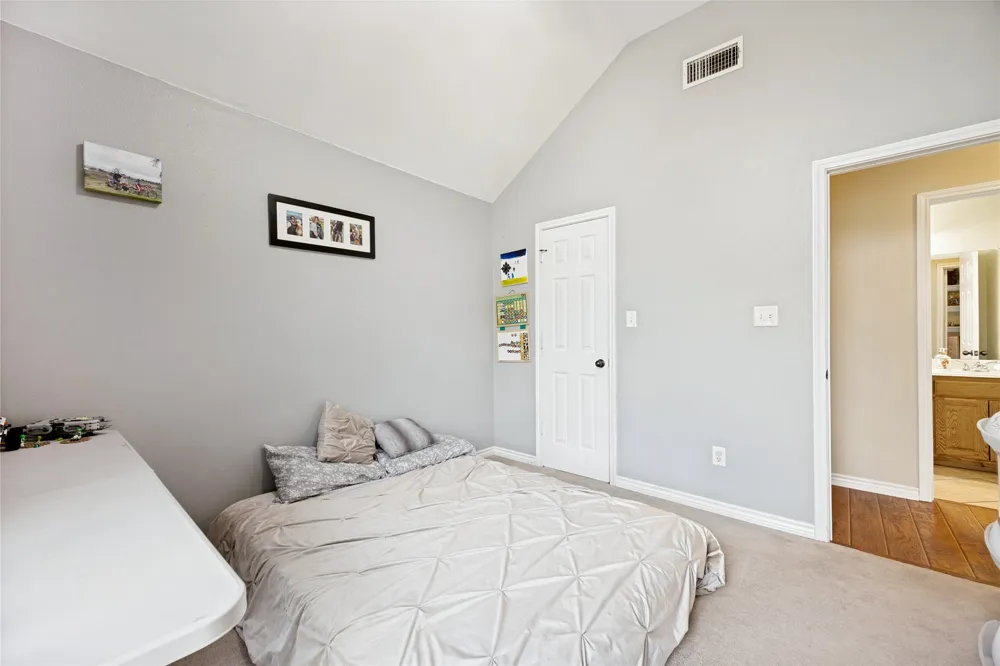 2701 Valley Ridge Lane Sherman, TX 75092