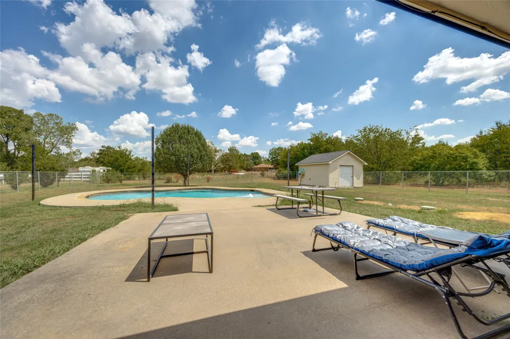 2701 Valley Ridge Lane Sherman, TX 75092