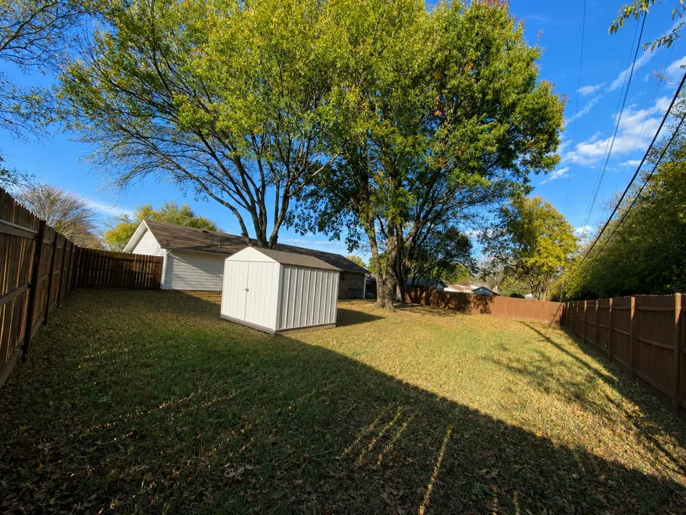 1205 S Valentine Drive Sherman, TX 75090