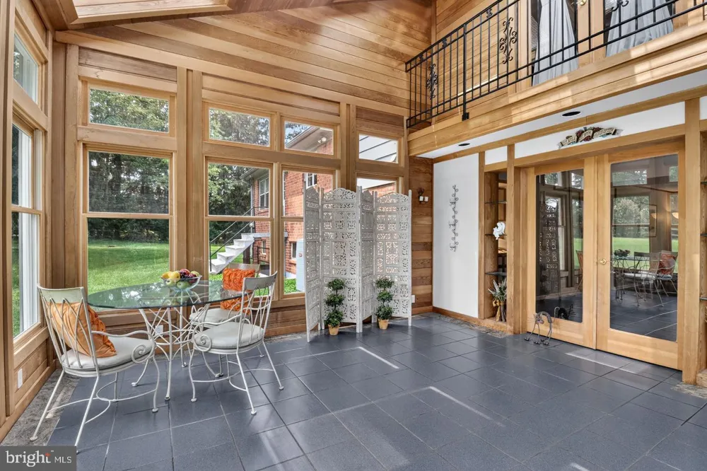 15716 JONES LANE Gaithersburg, MD 20878