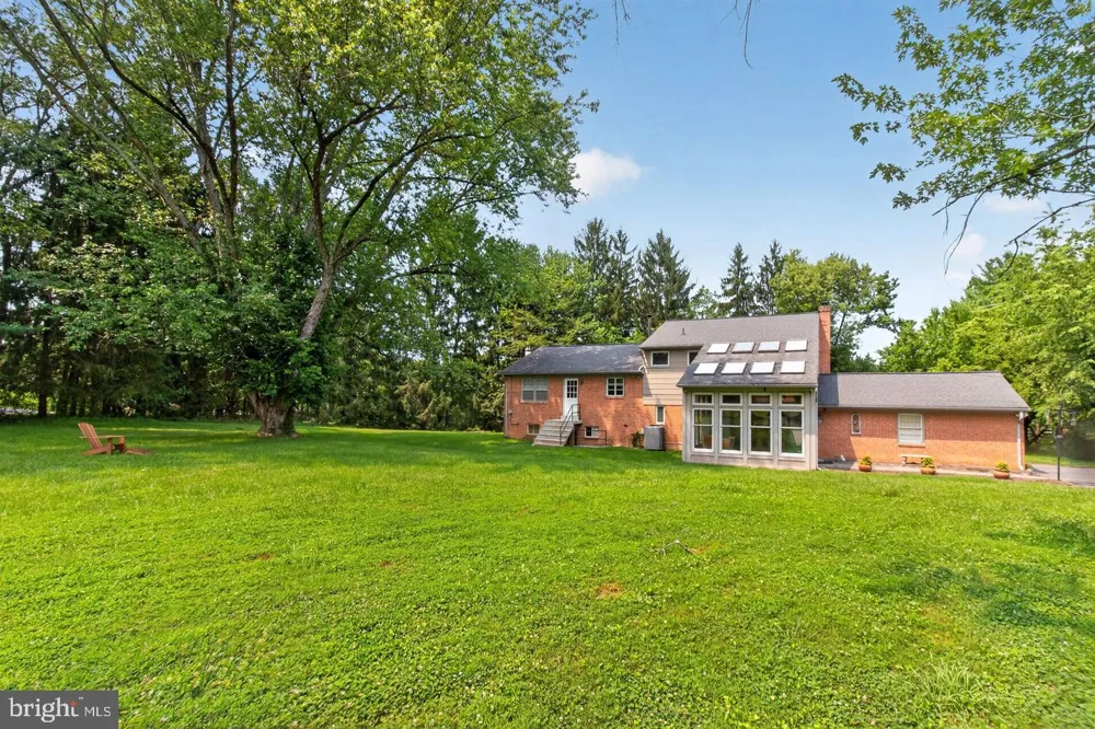 15716 JONES LANE Gaithersburg, MD 20878