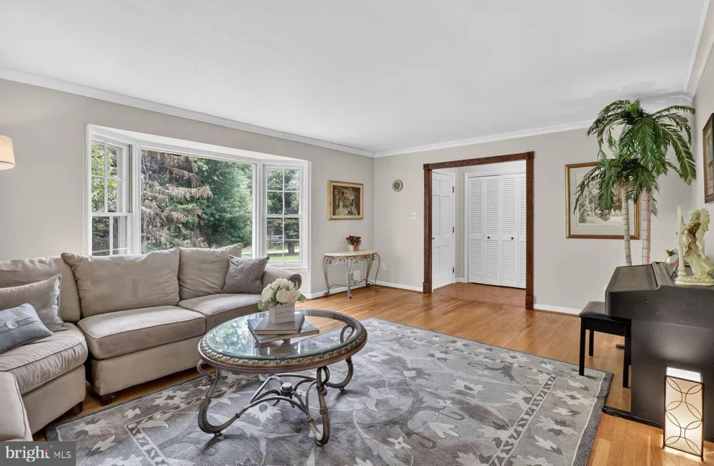 15716 JONES LANE Gaithersburg, MD 20878