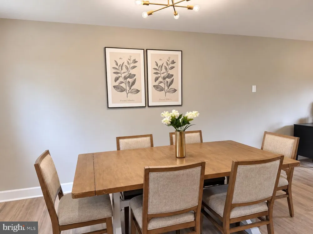 262 LEA LANE Warminster, PA 18974