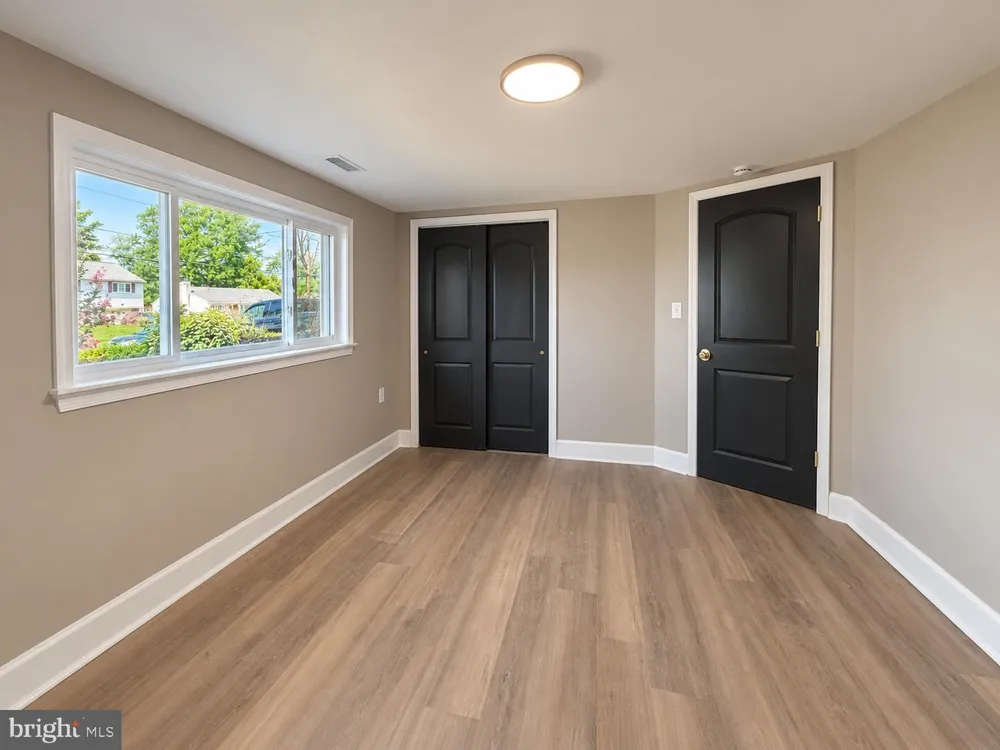 262 LEA LANE Warminster, PA 18974