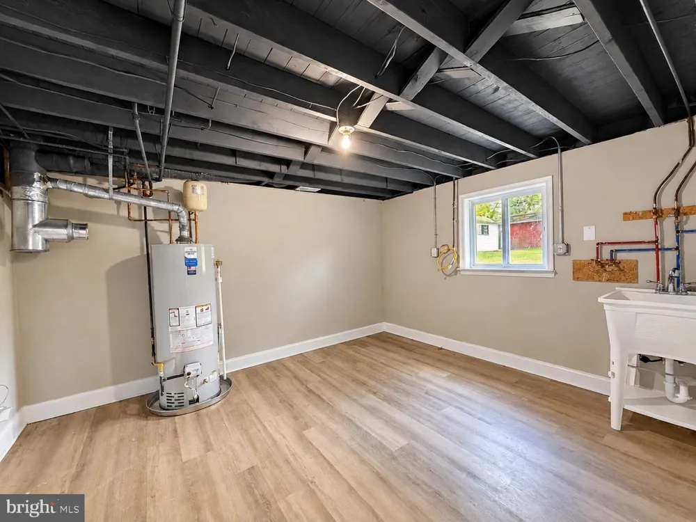 262 LEA LANE Warminster, PA 18974