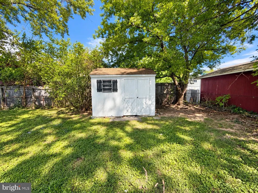 262 LEA LANE Warminster, PA 18974