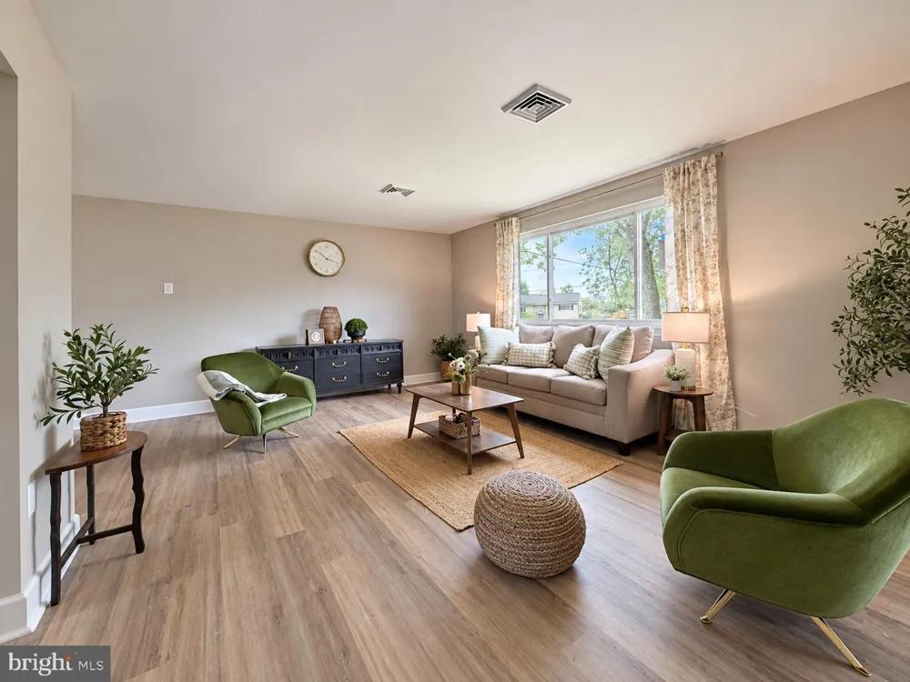 262 LEA LANE Warminster, PA 18974