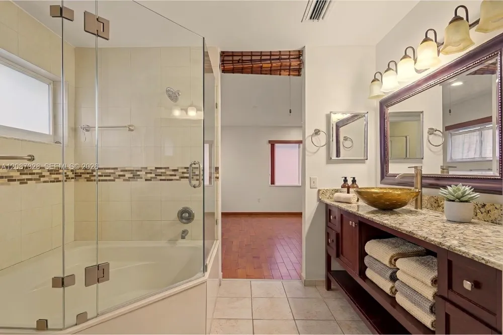 12415 NW 7th Street Miami, FL 33182