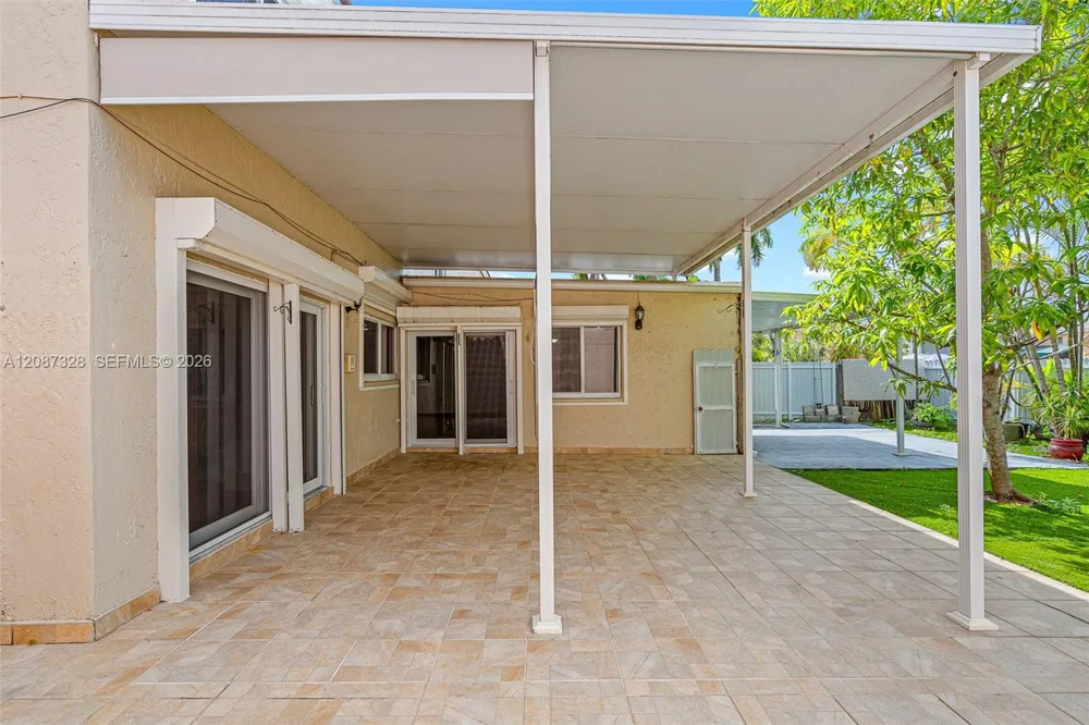 12415 NW 7th Street Miami, FL 33182