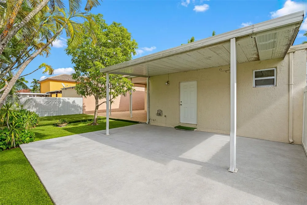 12415 NW 7th Street Miami, FL 33182