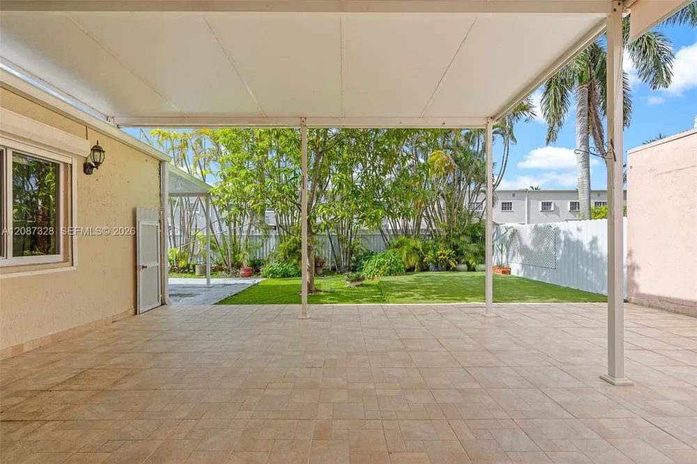 12415 NW 7th Street Miami, FL 33182
