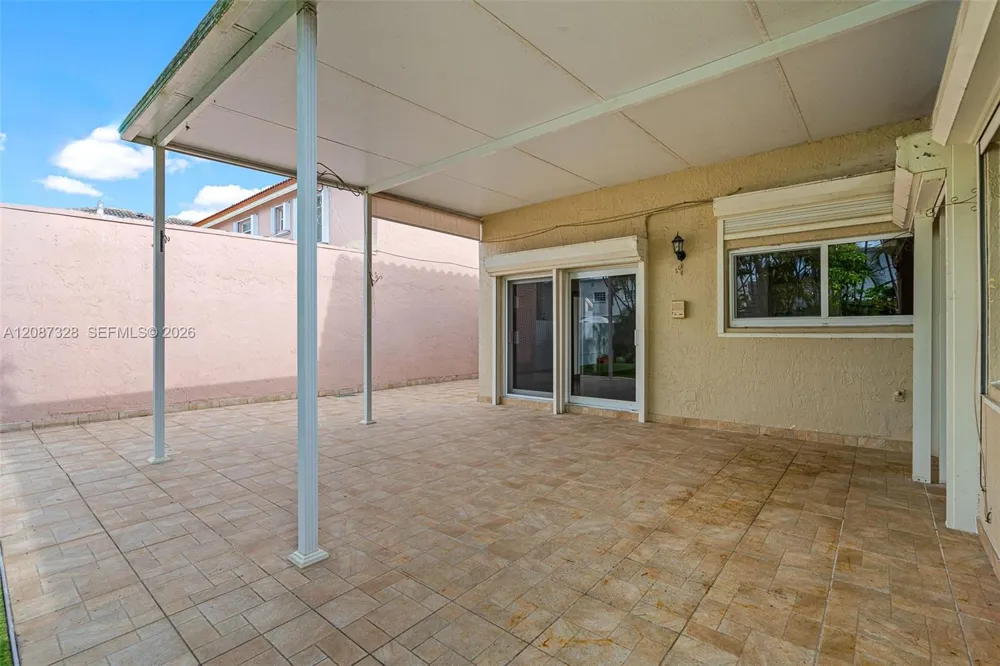 12415 NW 7th Street Miami, FL 33182