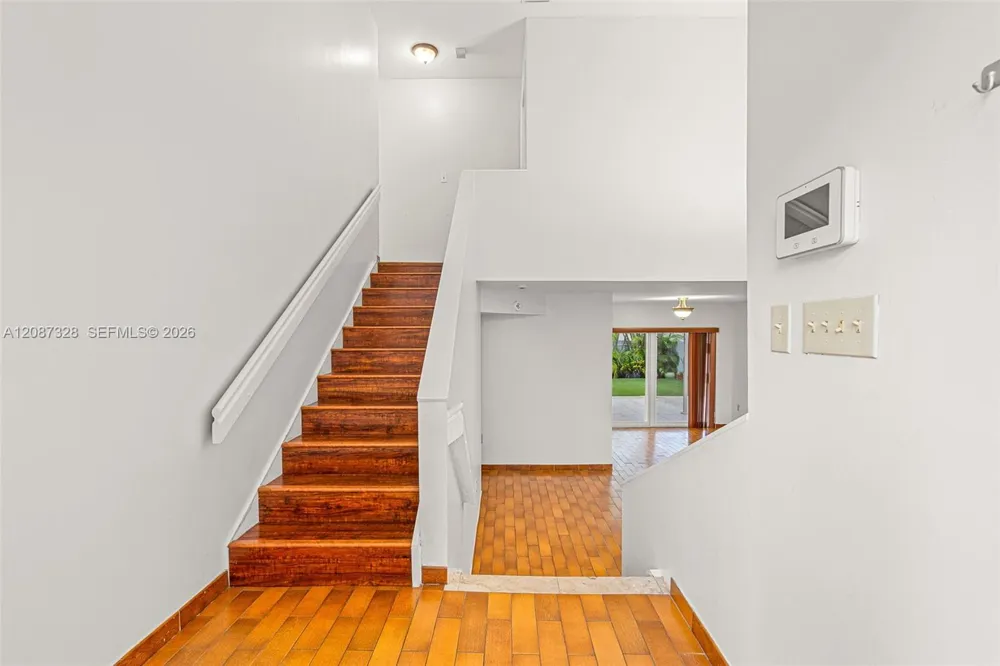 12415 NW 7th Street Miami, FL 33182