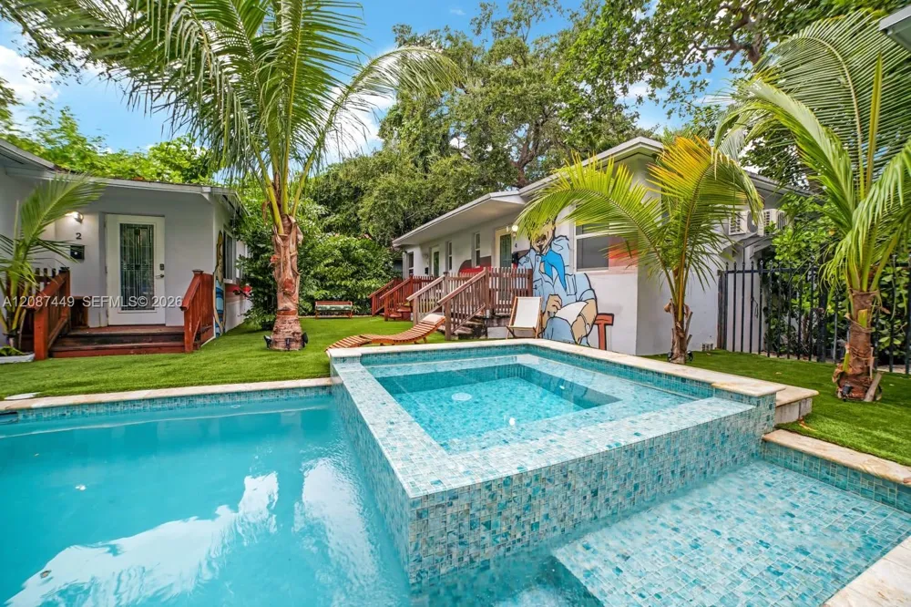 55 NE 59th St #2 Miami, FL 33137