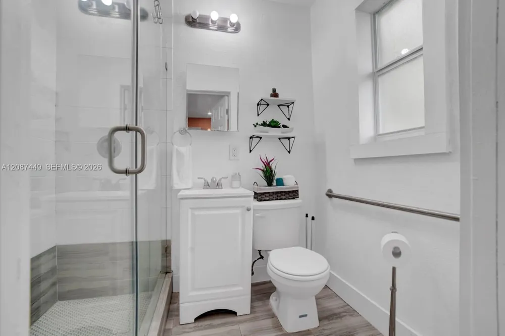 55 NE 59th St #2 Miami, FL 33137