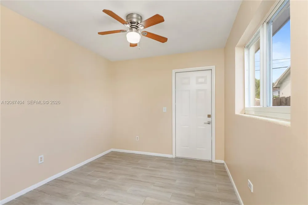 619 D ST Lake Worth, FL 33460