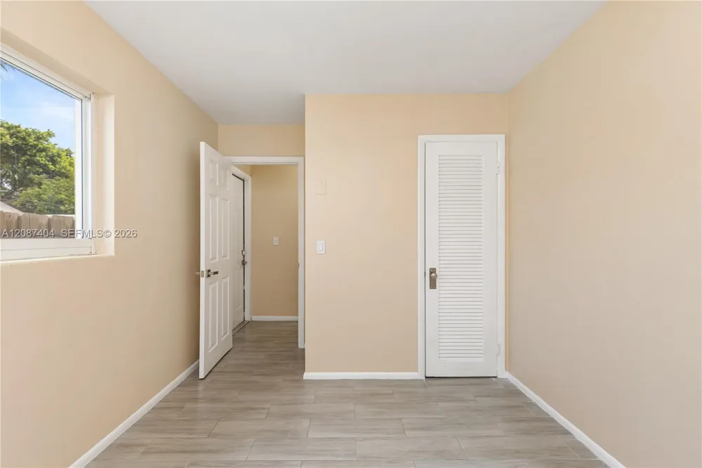 619 D ST Lake Worth, FL 33460