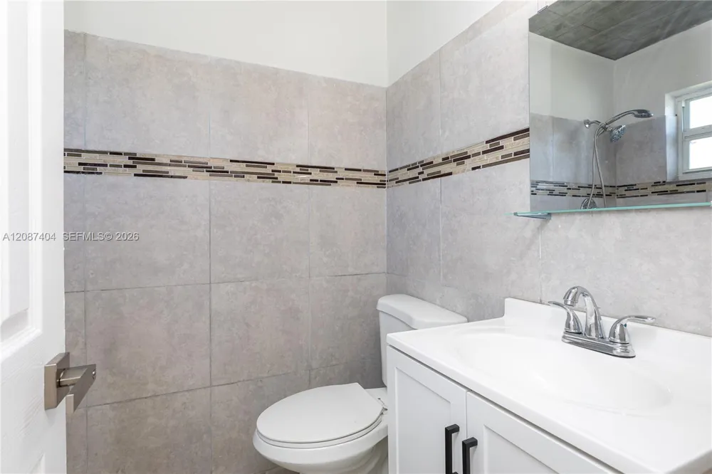 619 D ST Lake Worth, FL 33460