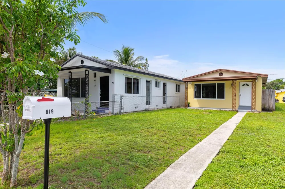 619 D ST Lake Worth, FL 33460