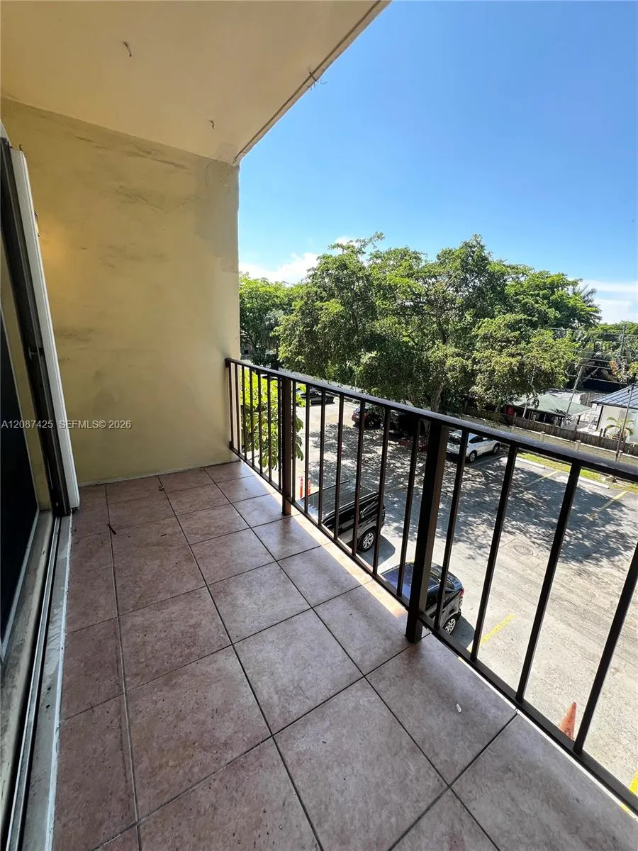 12035 NE 2nd Ave #A302 North Miami, FL 33161