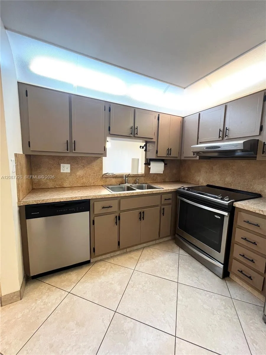 12035 NE 2nd Ave #A302 North Miami, FL 33161
