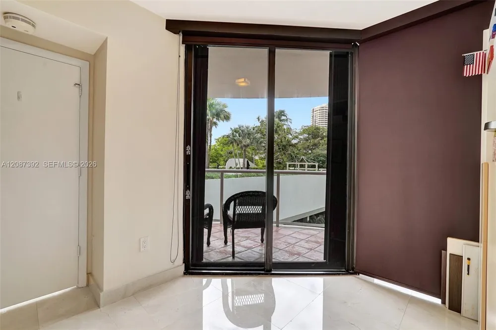 4000 ISLAND BLVD #402 Aventura, FL 33160