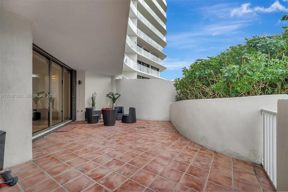 4000 ISLAND BLVD #402 Aventura, FL 33160