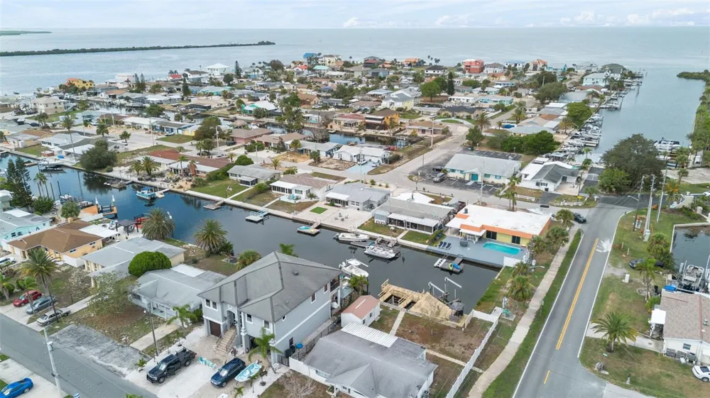 13704 VERONICA DRIVE Hudson, FL 34667