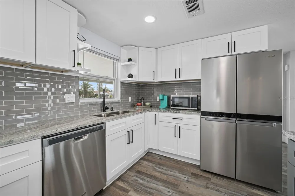 13704 VERONICA DRIVE Hudson, FL 34667