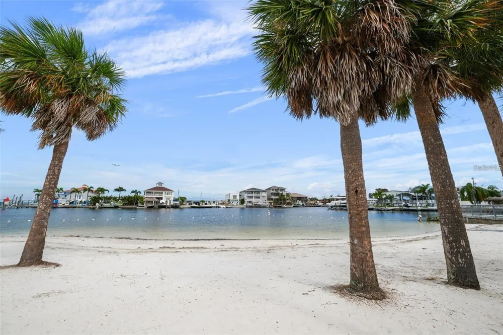 13704 VERONICA DRIVE Hudson, FL 34667