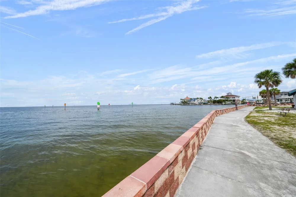 13704 VERONICA DRIVE Hudson, FL 34667