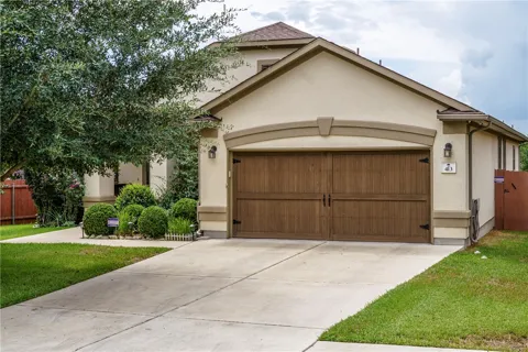413 Kissing Oak Drive