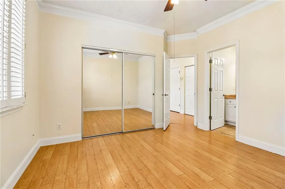 213 W Oaks Place Woodstock, GA 30188