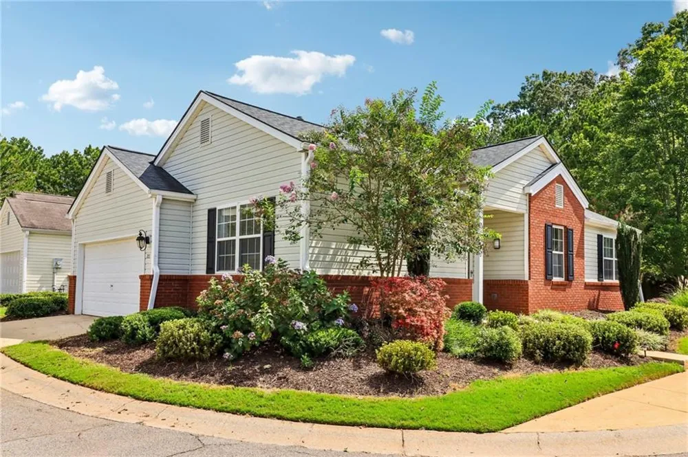 213 W Oaks Place Woodstock, GA 30188
