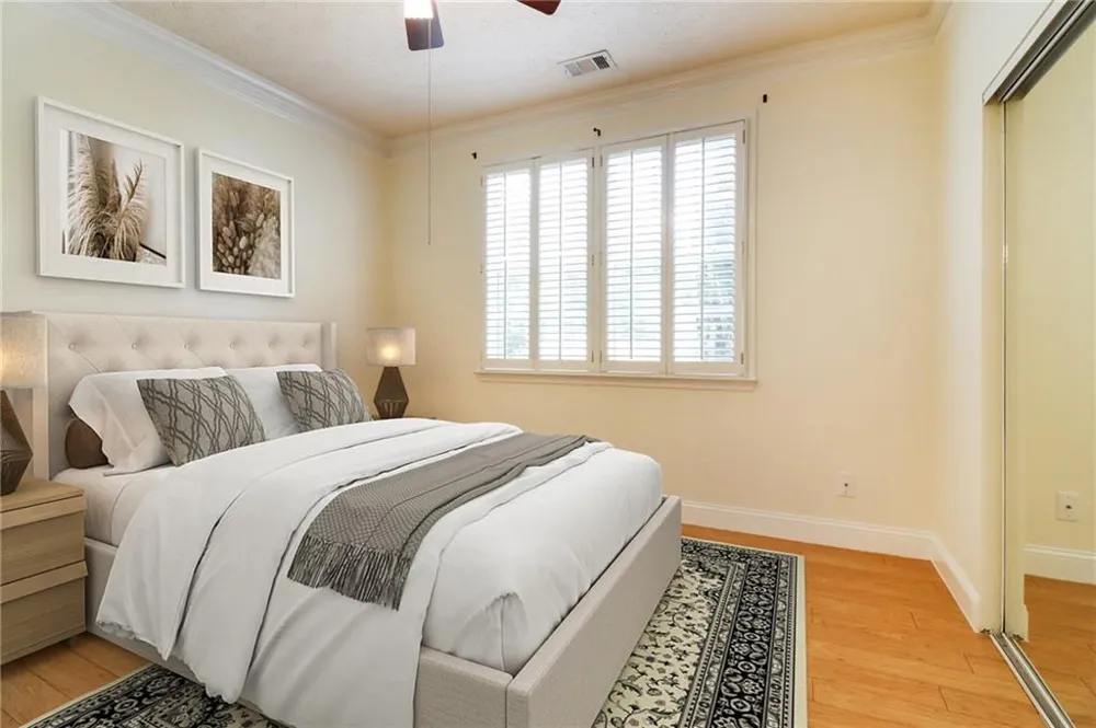 213 W Oaks Place Woodstock, GA 30188