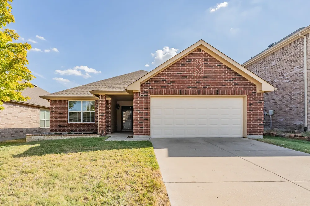 9417 Tierra Verde Drive Fort Worth, TX 76177