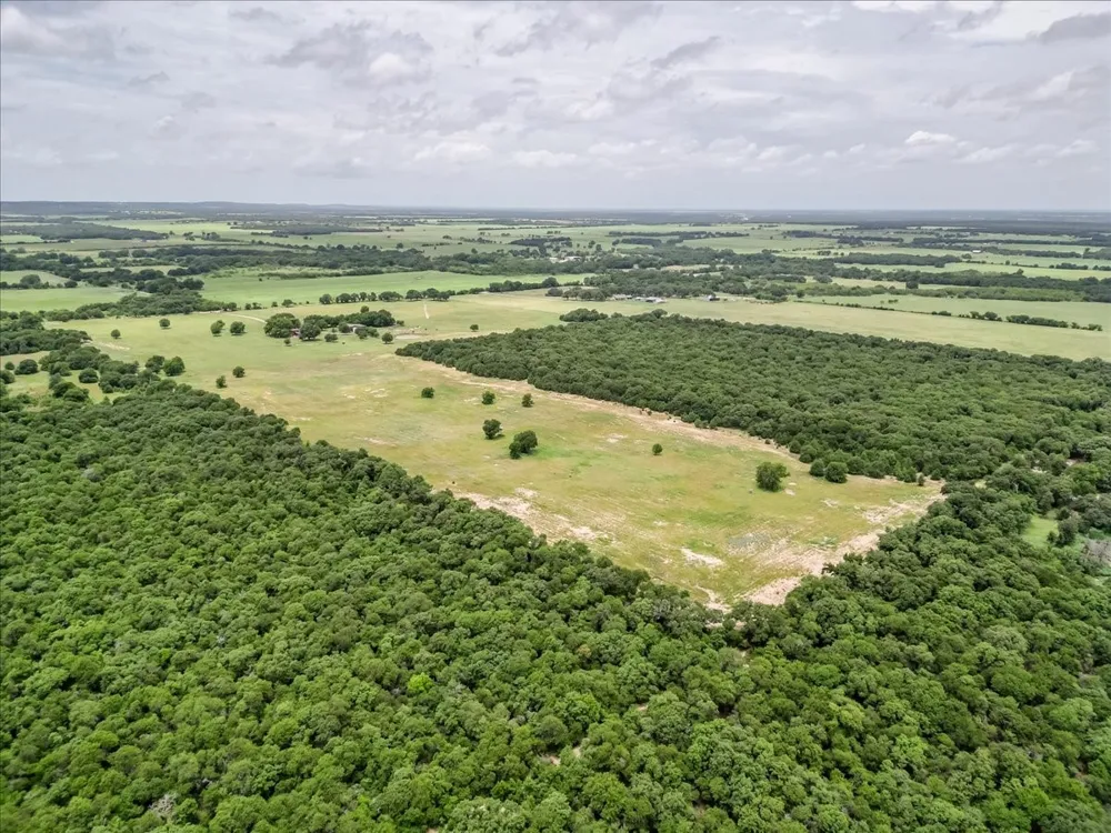 2550 County Road 123 Comanche, TX 76442