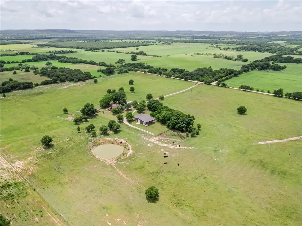 2550 County Road 123 Comanche, TX 76442