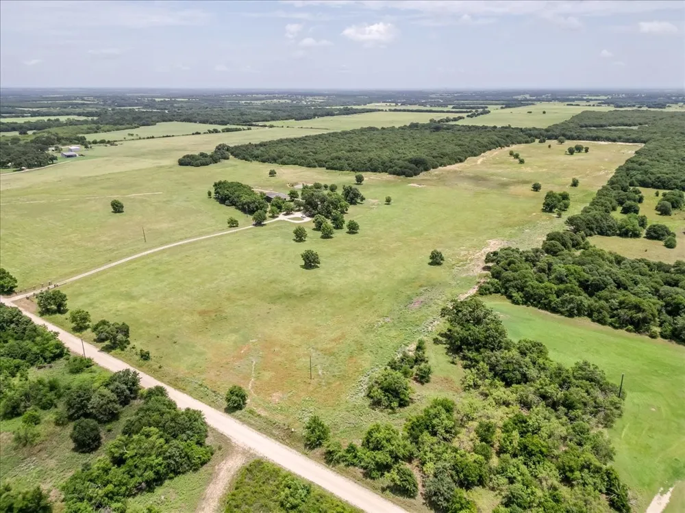 2550 County Road 123 Comanche, TX 76442