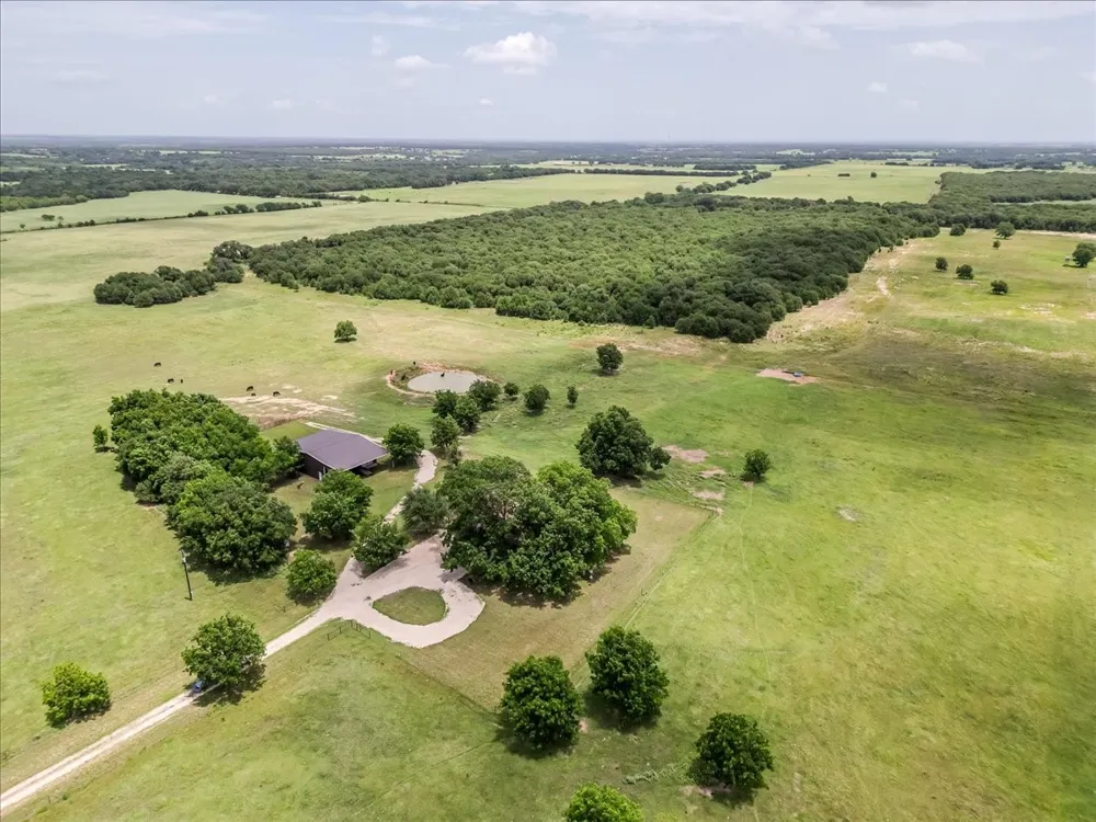 2550 County Road 123 Comanche, TX 76442