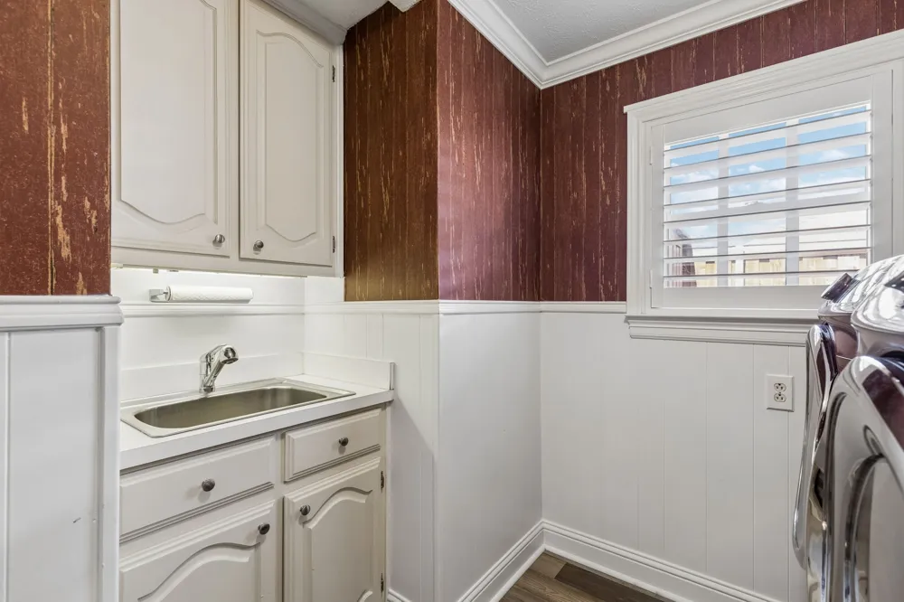 9639 Vista Oaks Drive Dallas, TX 75243