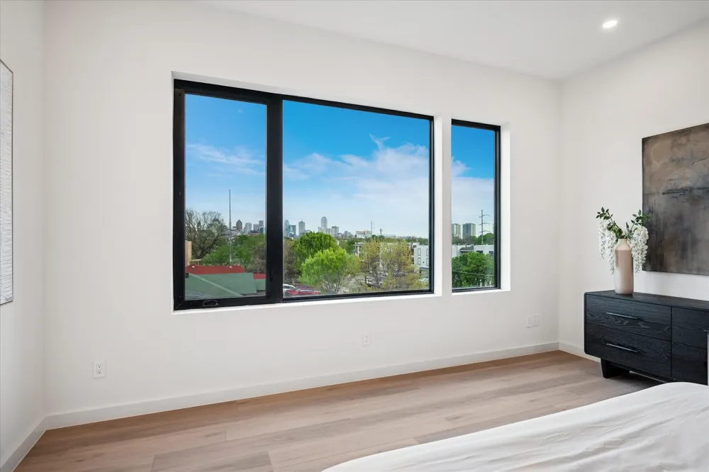 4534 Lake Avenue #103 Dallas, TX 75219