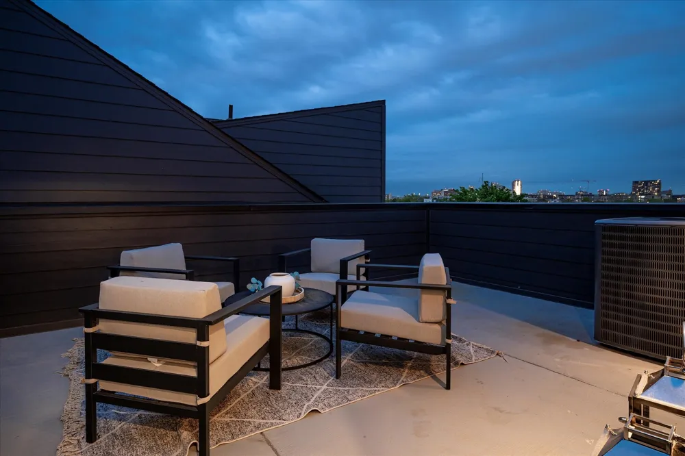 4534 Lake Avenue #103 Dallas, TX 75219