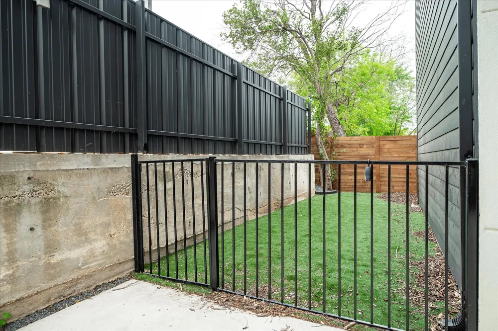 4534 Lake Avenue #103 Dallas, TX 75219