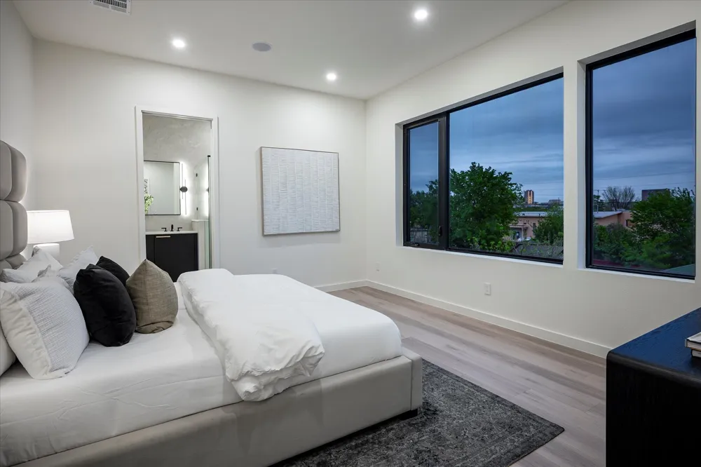 4534 Lake Avenue #103 Dallas, TX 75219