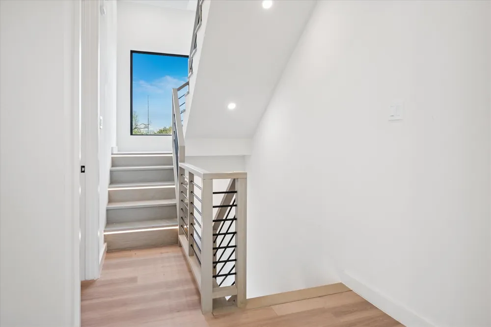 4534 Lake Avenue #103 Dallas, TX 75219