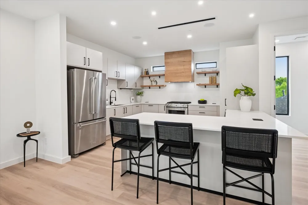 4534 Lake Avenue #103 Dallas, TX 75219
